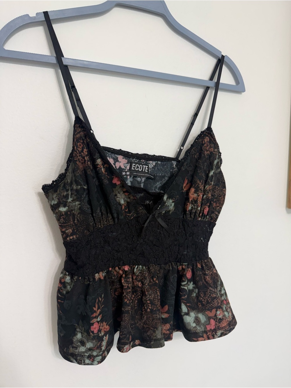 Ecote Black Floral Lace-Trim Camisole